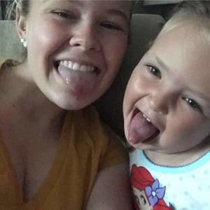 Meet your Posher, Marisa